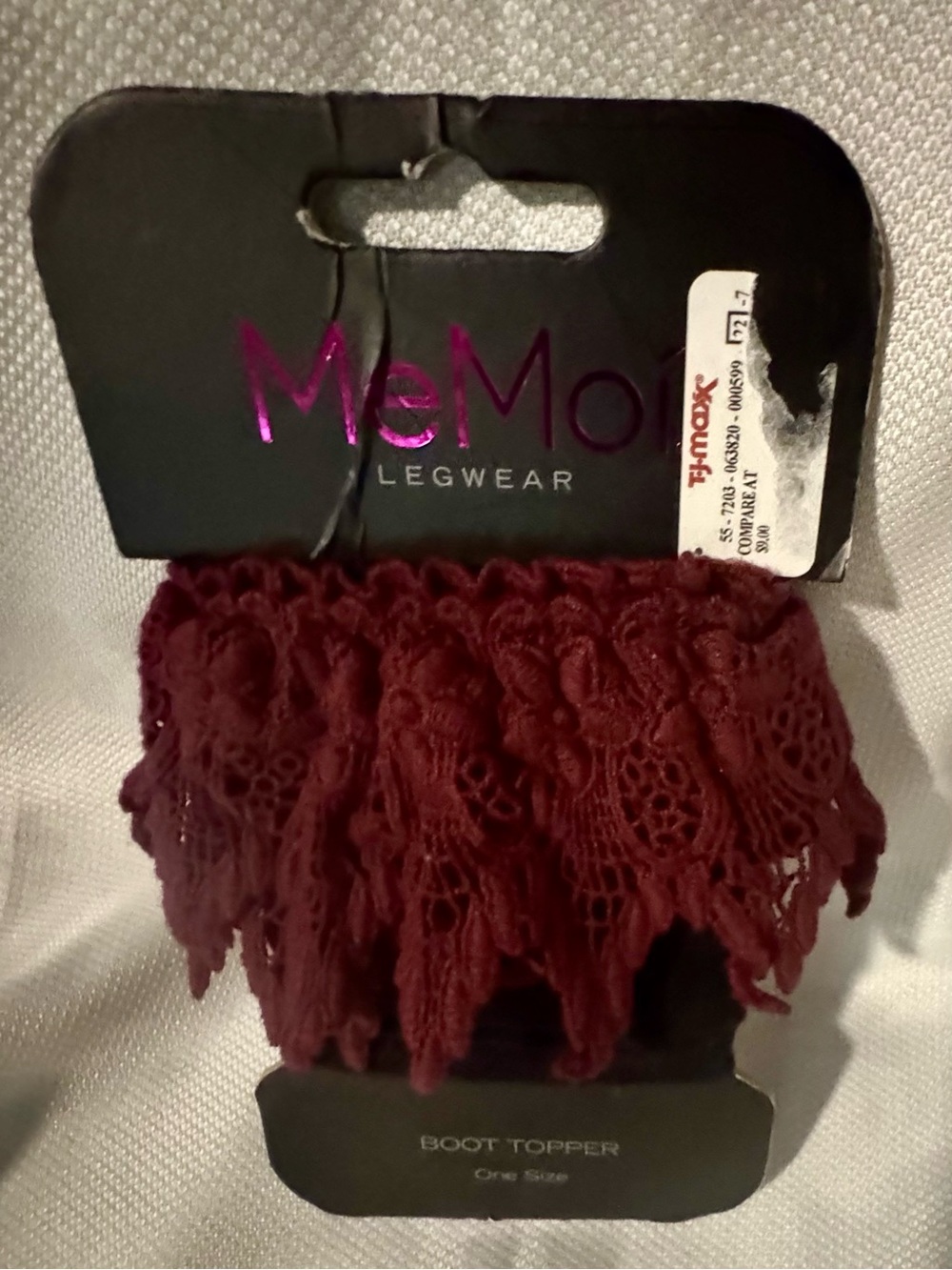 MeMoi Lace Boot Topper in Burgundy new